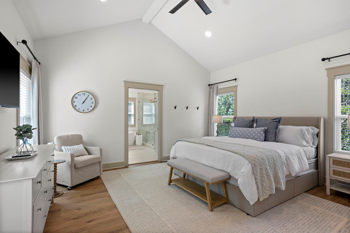 King primary suite